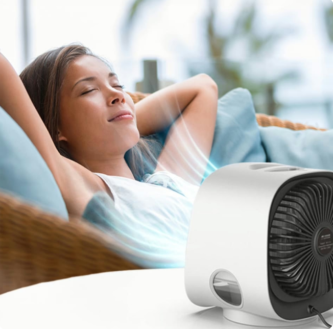 Person entspannt zuhause mit AiraBreeze